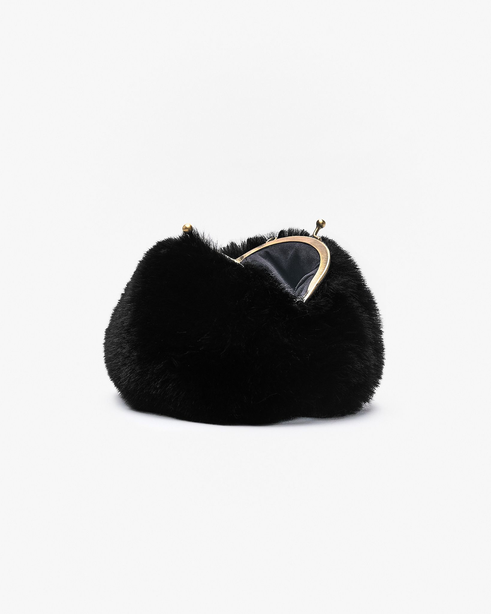 Motchiri Round Fluffy Mini Bag