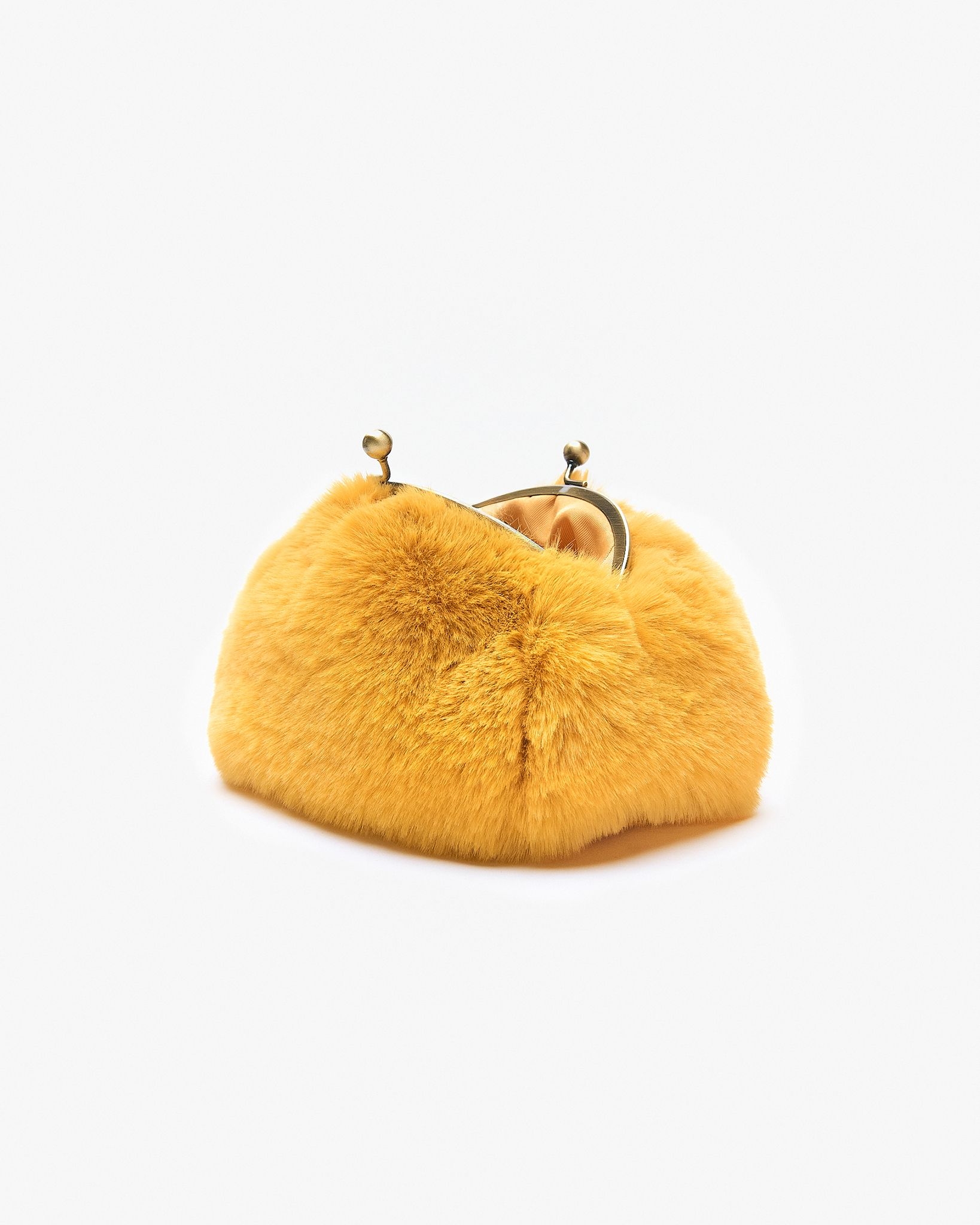 Motchiri Round Fluffy Medium Mini Bag