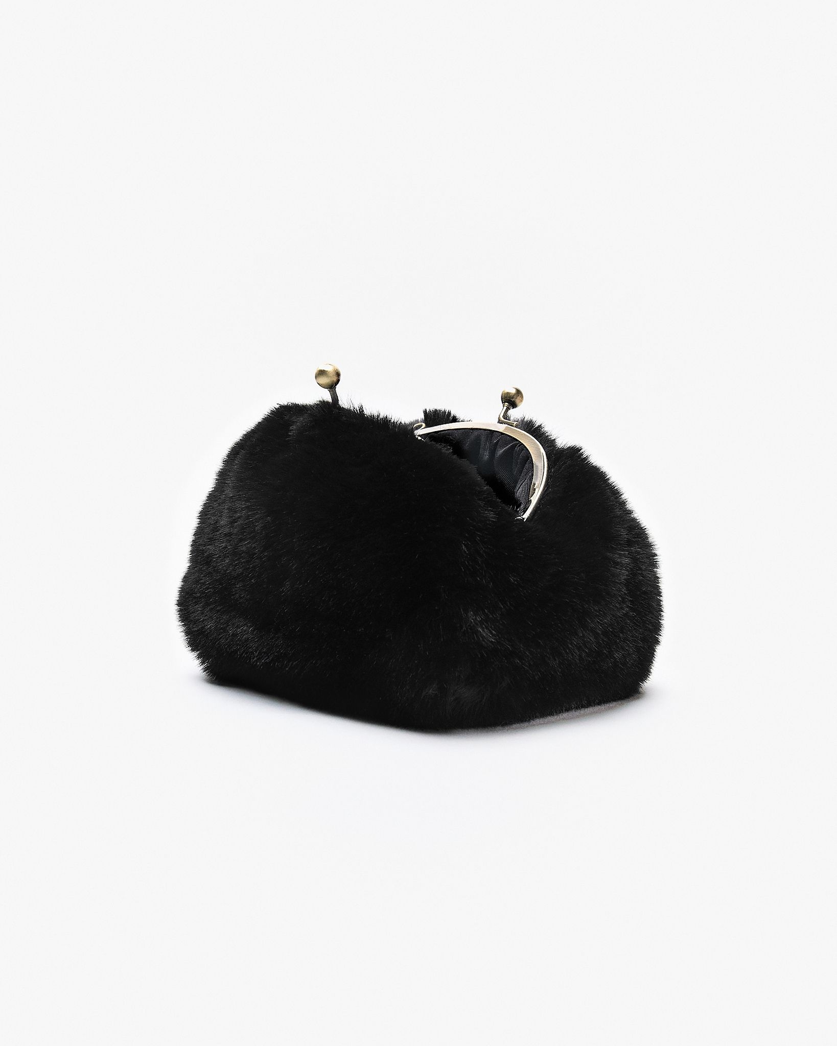 Motchiri Round Fluffy Medium Mini Bag